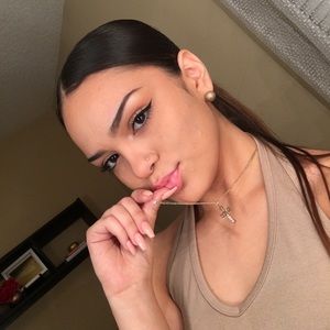 Meet your Posher, Damiani