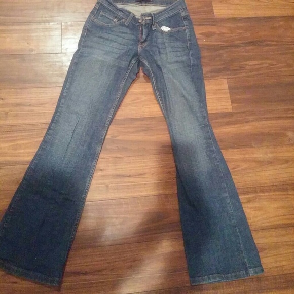 Curvy cut Levi jeans - Picture 2 of 2