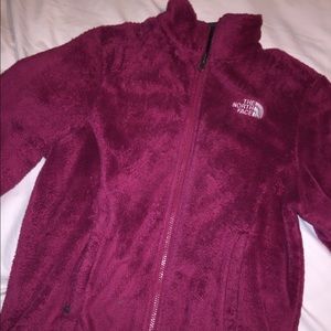Cranberry colored north face size XS