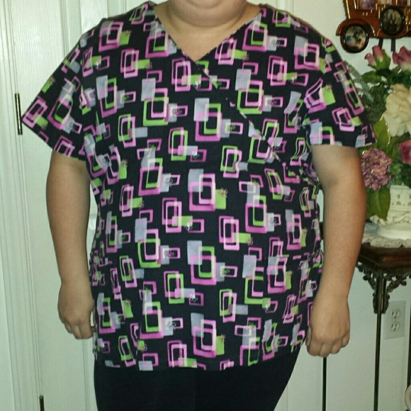 Scrub top