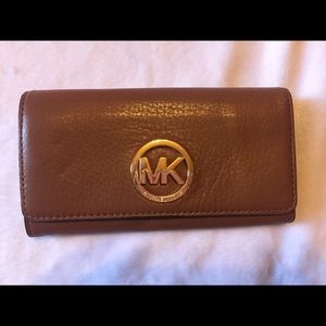 Michael Kors - Luggage snap close wallet