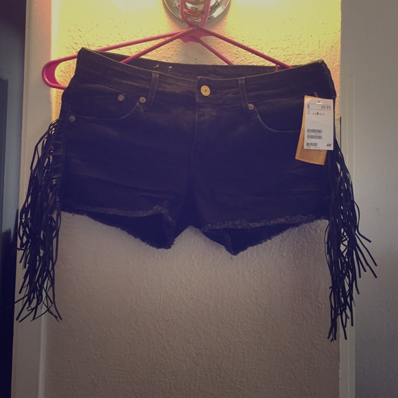 Fringe shorts