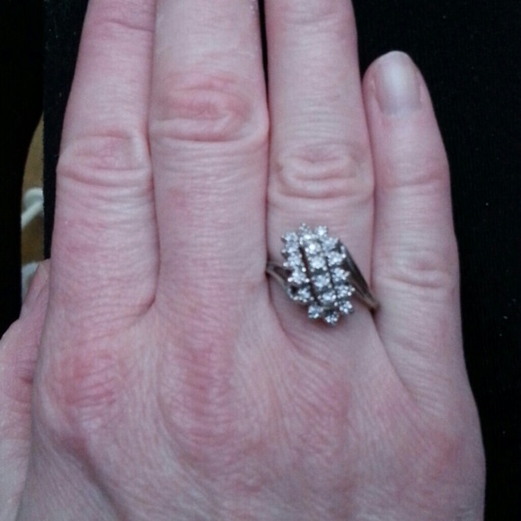 Antique Diamond & Gold Cluster Ring 💍 - Picture 2 of 4