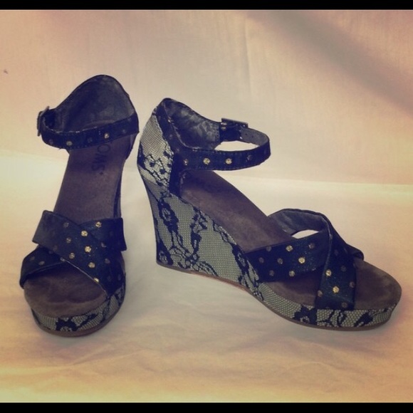 Toms Lace Wedges