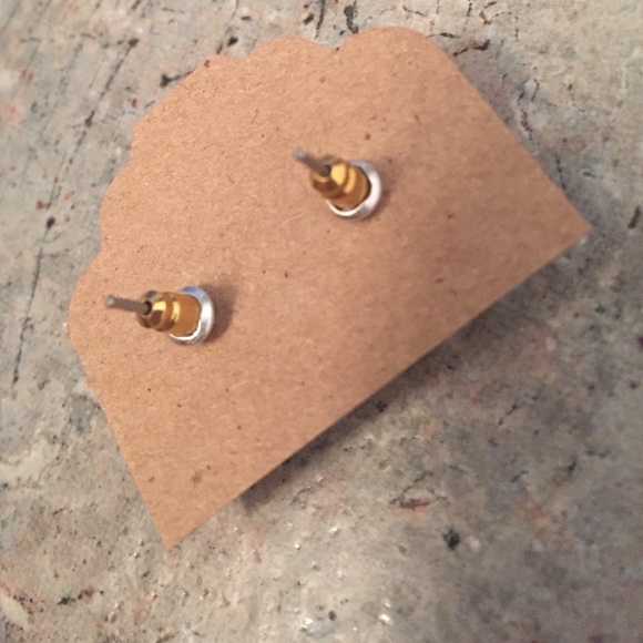 Pretty pink earrings - Picture 3 of 3