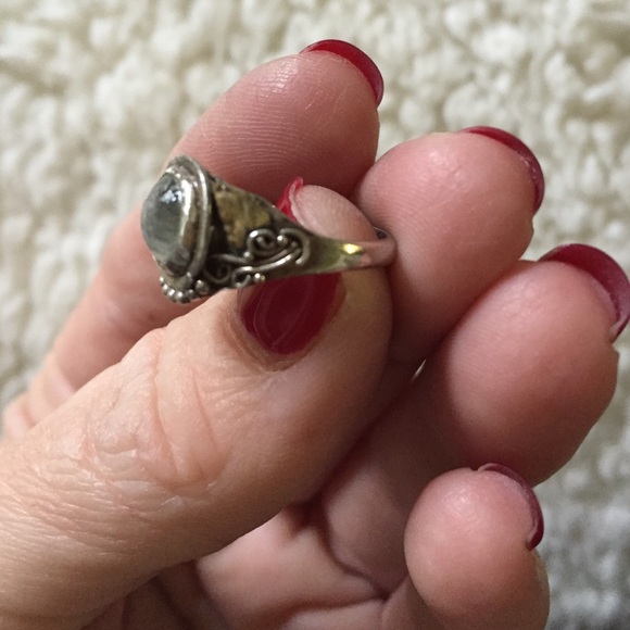 XX SOLD XX Vintage Sterling Silver Moonstone Ring - Picture 4 of 4