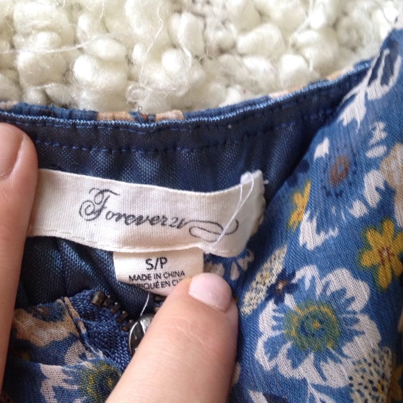 Jumper - Picture 3 of 4