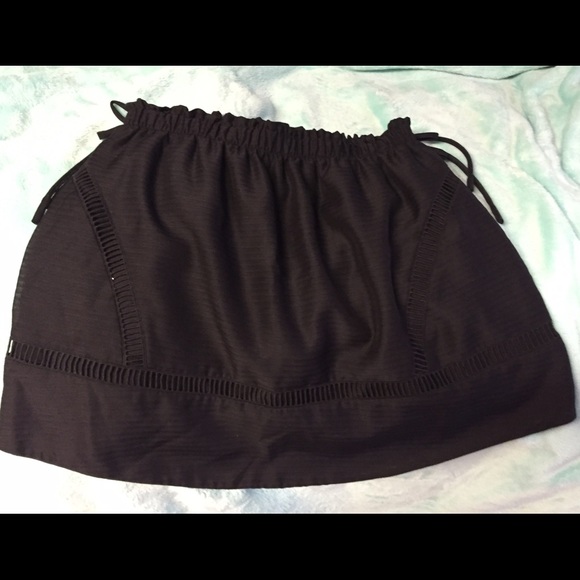 Vera wang all black skirt