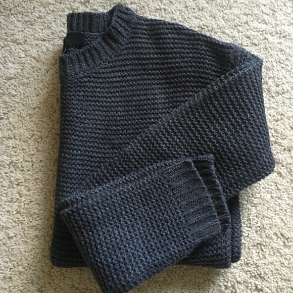 Gray Crewneck Oversized Sweater