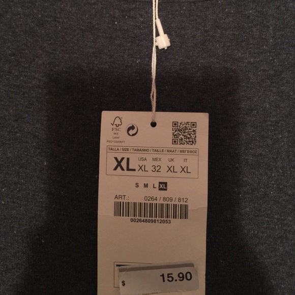 Grey quarter sleeve tee shirt - Picture 3 of 3