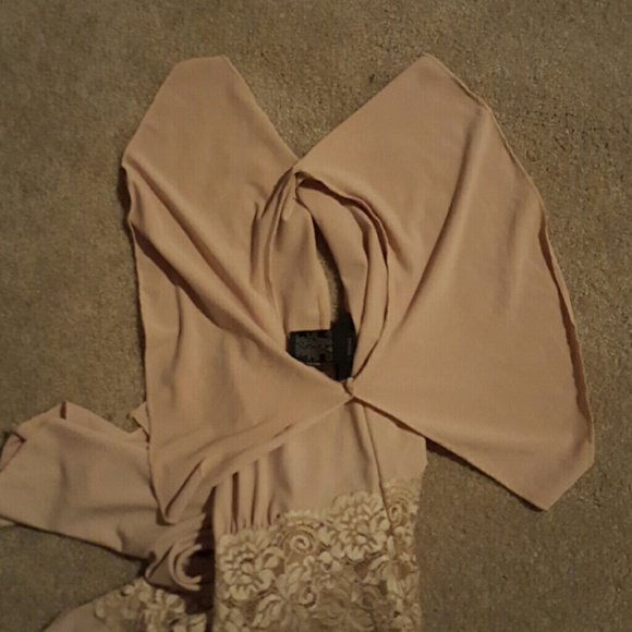 Flutter sleeve top - Picture 3 of 3