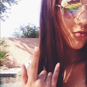 Meet your Posher, Adrianna