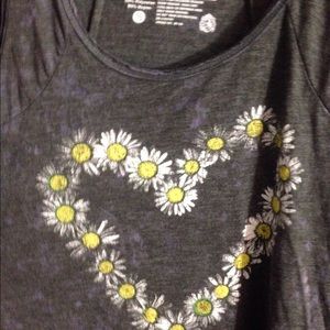 grey daisy heart tank top