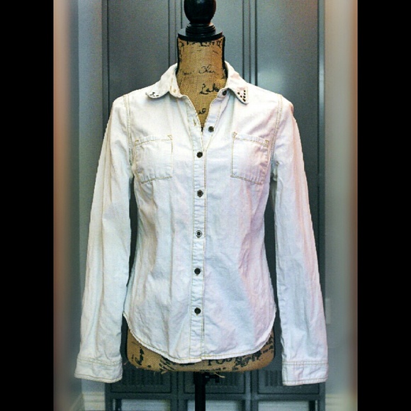 ❄️ MOSSIMO: White Denim Shirt w/Stud Detail