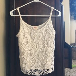 Small laced tank