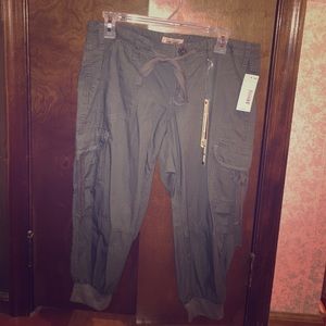 Army green cargo capris