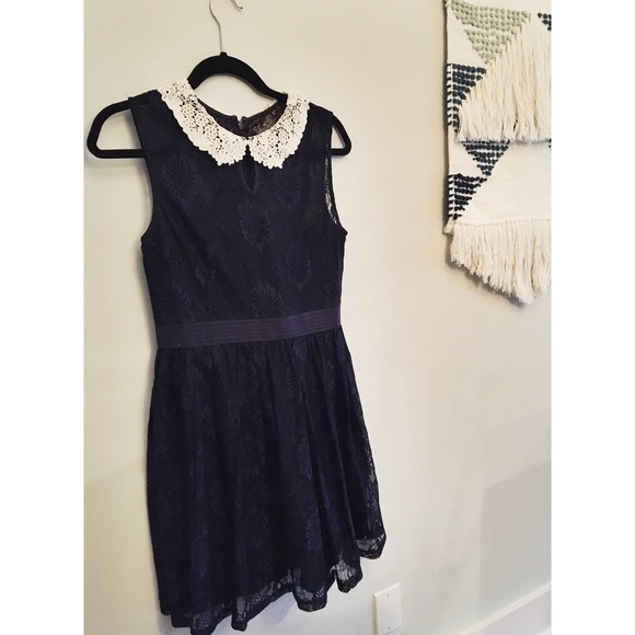 🔹Navy Lace Mid-length Dress🔹