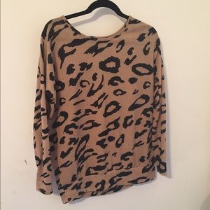 Cheetah print shirt! 🐆
