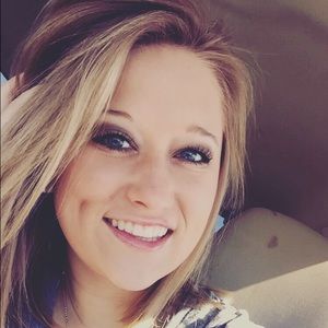 Meet your Posher, Sierra