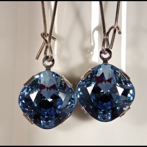 Swarovski crystal earrings - Picture 6 of 9