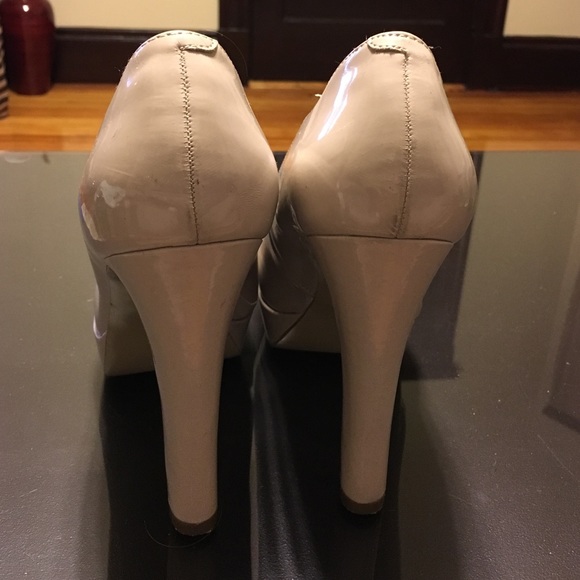 Nude guess pumps - Picture 2 of 4