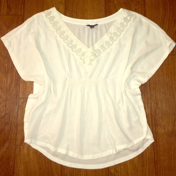American Eagle Outfitters Tops - American Eagle White Flowy Boho Shirt