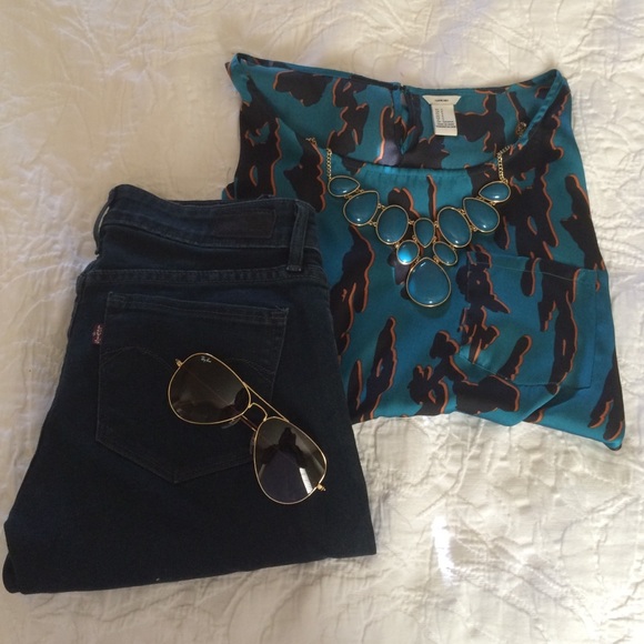 Forever 21 Tops - Forever 21 Blouse.