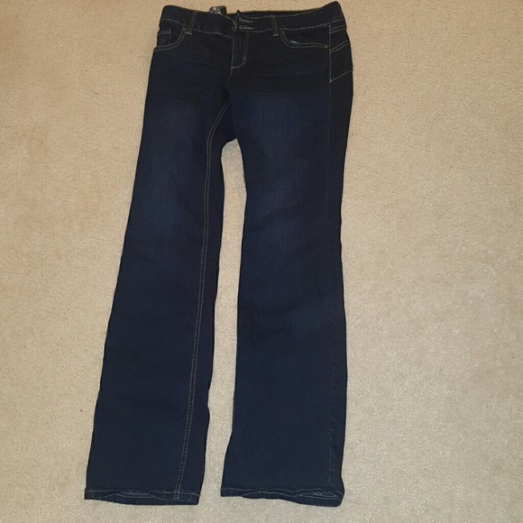 New with tags NY and Company jeans