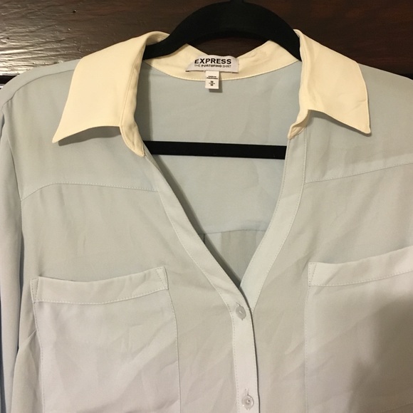 Light blue white collared button down - Picture 3 of 3