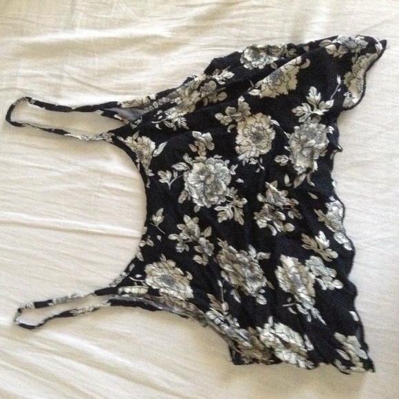 Brandy Melville crop top tank