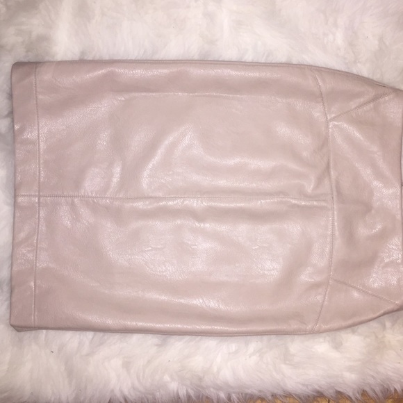 Beautiful leather skirt down to the knee