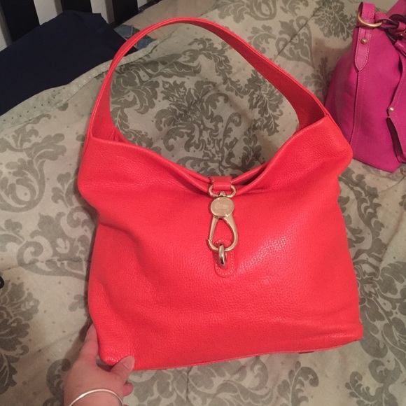 Dooney logo lock hobo Geranium
