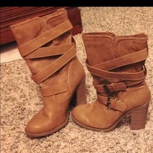 Cute brown boots