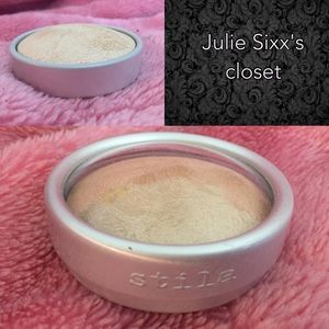 Stila illuminating finishing powder Gold