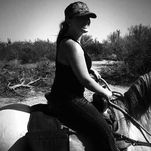 Meet your Posher, Kayla