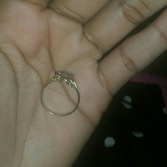 18k gold ring with the letter R - Picture 2 of 4