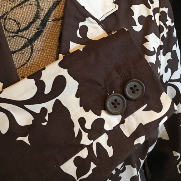 Cream & Brown Toile Design Blazer - Picture 4 of 4