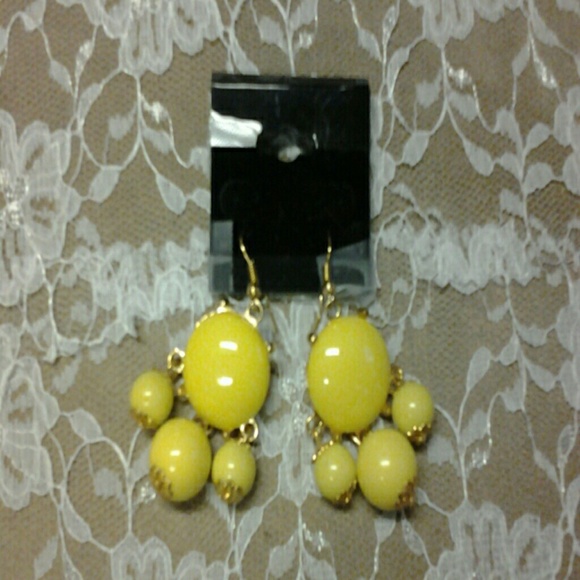 Claire's Jewelry - Jewelry Gold & Yellow  Drooping  Earrings .