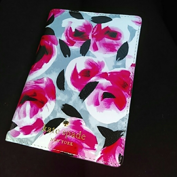 Kate Spade Passport Holder BNWT