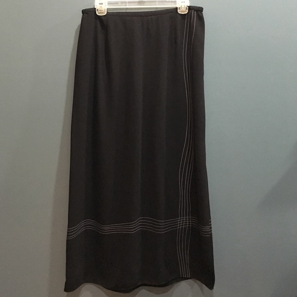 Navy & white summer skirt