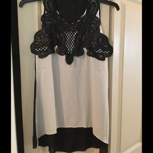 Jade & Juliet Black White Blouse Size Small