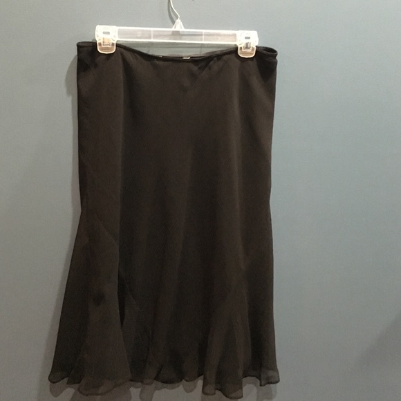 Silk lined chiffon skirt