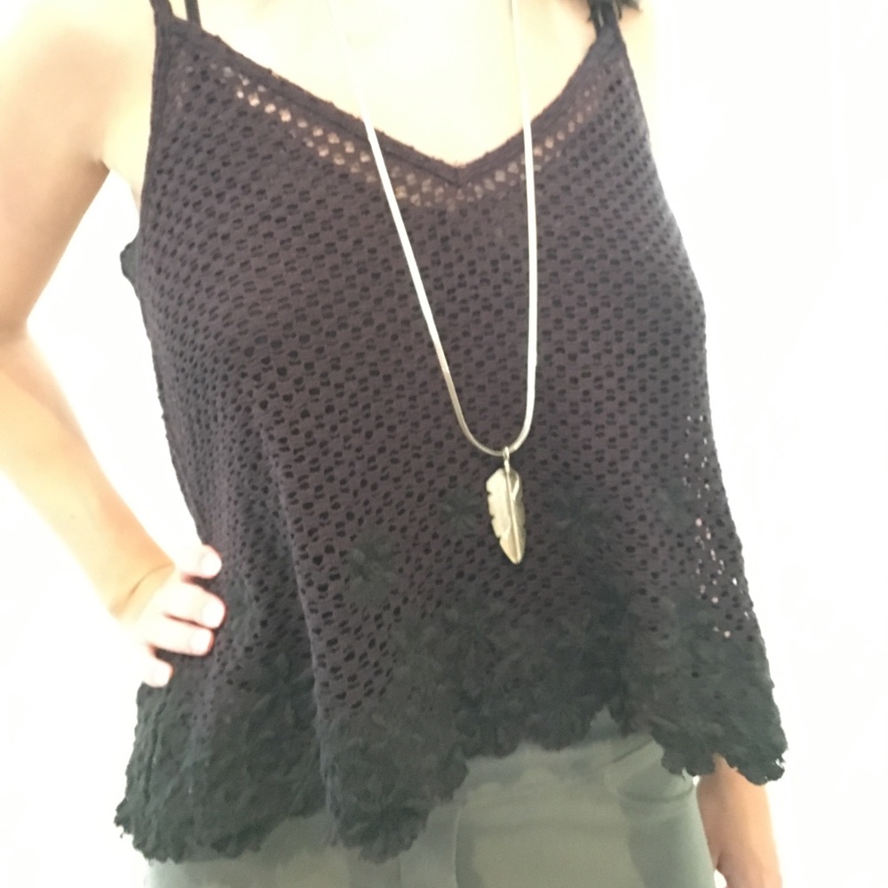 ⬇️ Free People ⬇️crochet embroidered