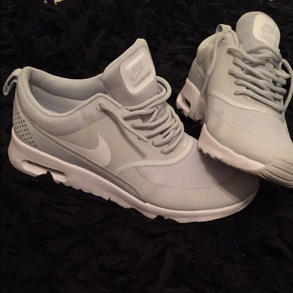 Nike shoes - Picture 1 of 1