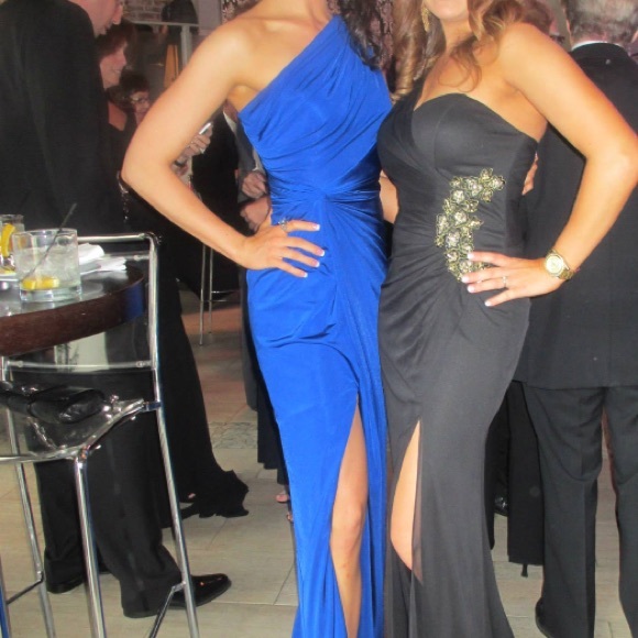 It's back! Cache royal blue gown