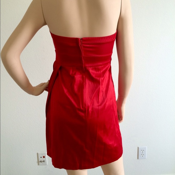 Gorgeous red dress - Picture 2 of 2