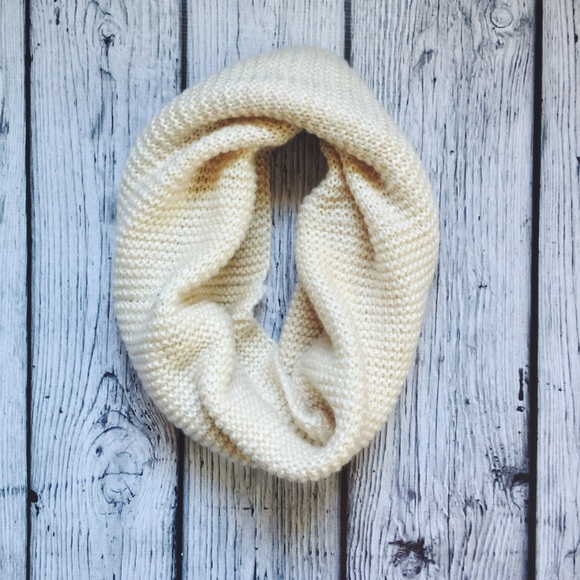 H&M Accessories - Cream H&M Infinity Scarf