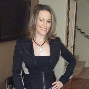 Meet your Posher, Christin