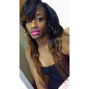 Meet your Posher, Dinesha