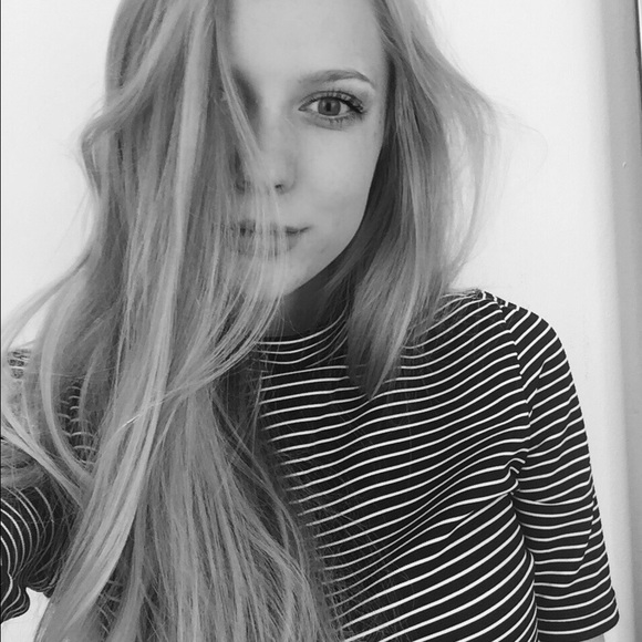 Meet your Posher, Abbi